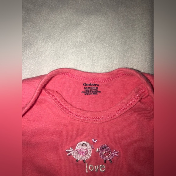 Baby Girl Gerber outfit - Picture 3 of 5